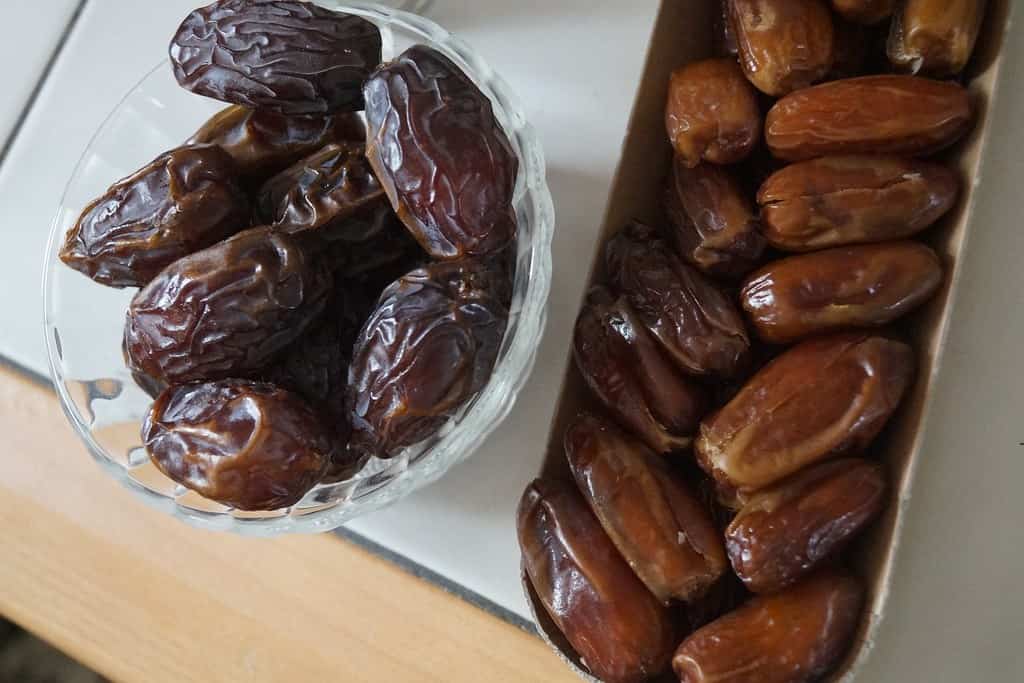 تصویر 3 از خرما مضافتی خوزستان با طعم اصیل و کیفیت ایده آل